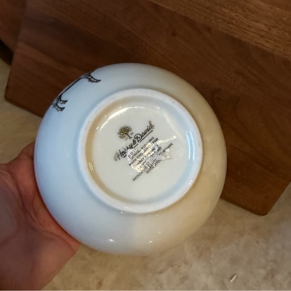 White Soup Bowl with Goat Harry & David - Picture 4 of 6